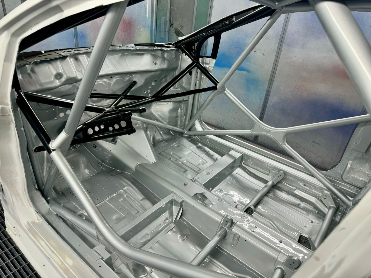 Inside Fiesta R5 COMPLETE FORD FIESTA R5 SHELL PAINTED (WITH EXTERIOR PANELS) | C&M ...